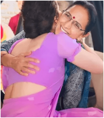 Kangana Ranaut Proudly Embraces 'Mandi Ki Sansad' Title, Dazzles in Stunning Purple Saree..